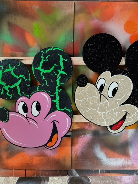WOODEN MICKEY-NEON COLOURS